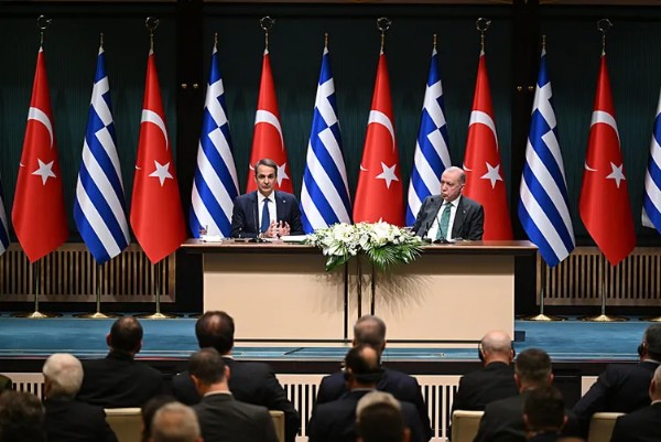 Yunan Basını Cumhurbaşkanı Erdoğan-Miçotakis Görüşmesini Nasıl Gördü? 'Bölgede Türk Rüzgarı Esiyor'